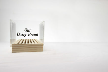 Bread Slicer with Crumb Catcher
